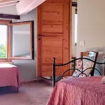 Villa Il Rigogolo - Private Pool, 5 Bedrooms, Panoramic Hills Of Marche Sant'Angelo in Pontano