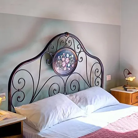 빌라 Il Rigogolo With Private Pool In The Hills Of Marche *